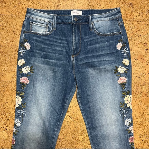 Driftwood Jackie High Rise Floral Embroidery Jeans Sz 32 X 29 - Picture 12 of 16